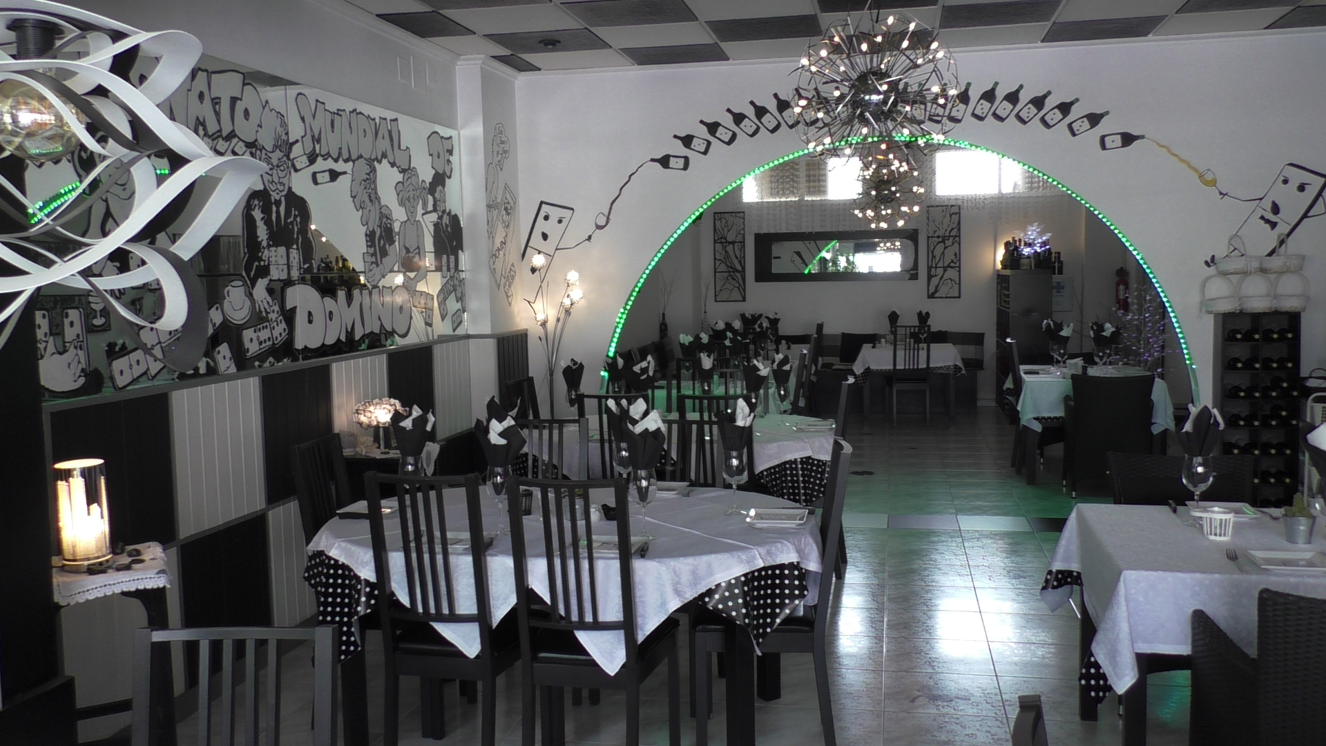 Domino Cafe & Restaurante Albir