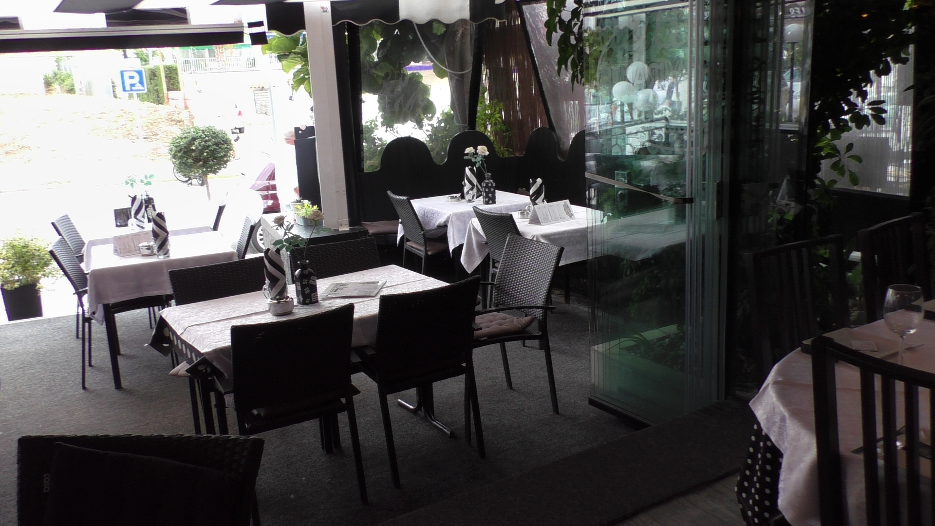 Domino Cafe & Restaurante Albir